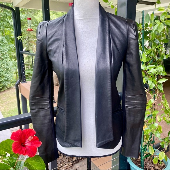 REBECCA MINKOFF 🌺Gorgeous ‘Becky’ Lambskin Leather Jacket w/ Pointe. Size XS — - Picture 13 of 16